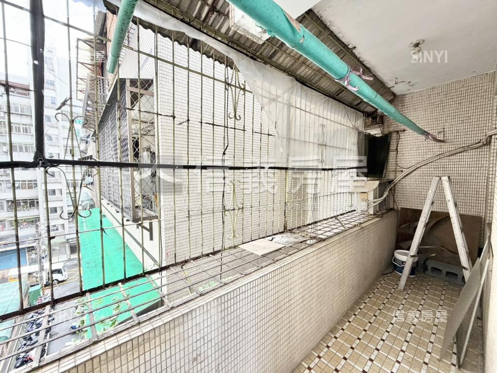 萬板路の天空之城房屋室內格局與周邊環境