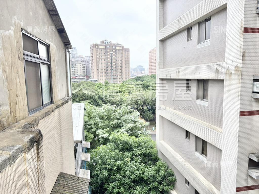 萬板路の天空之城房屋室內格局與周邊環境