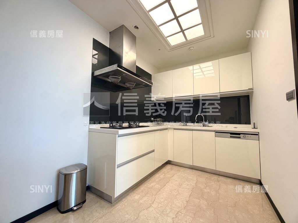 【水雲間】霸景雙平車位房屋室內格局與周邊環境