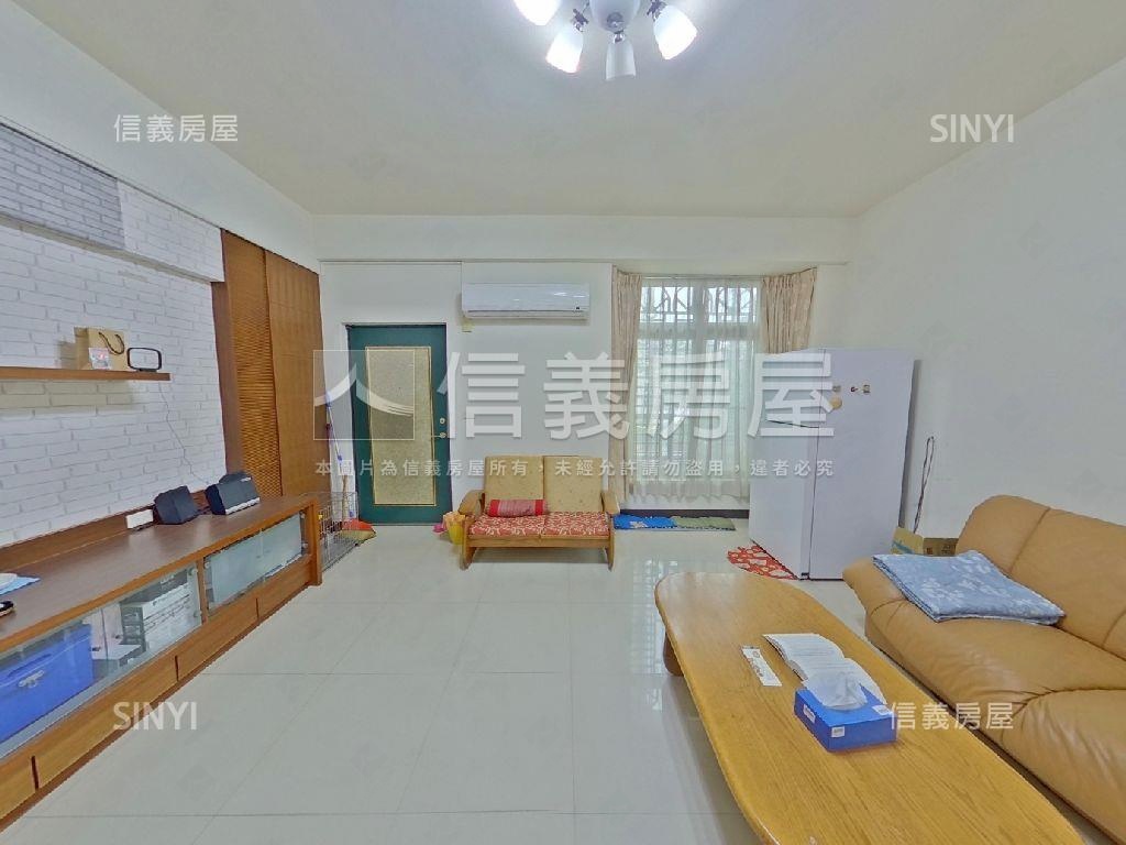 山峰重劃區邊間大面寬別墅房屋室內格局與周邊環境