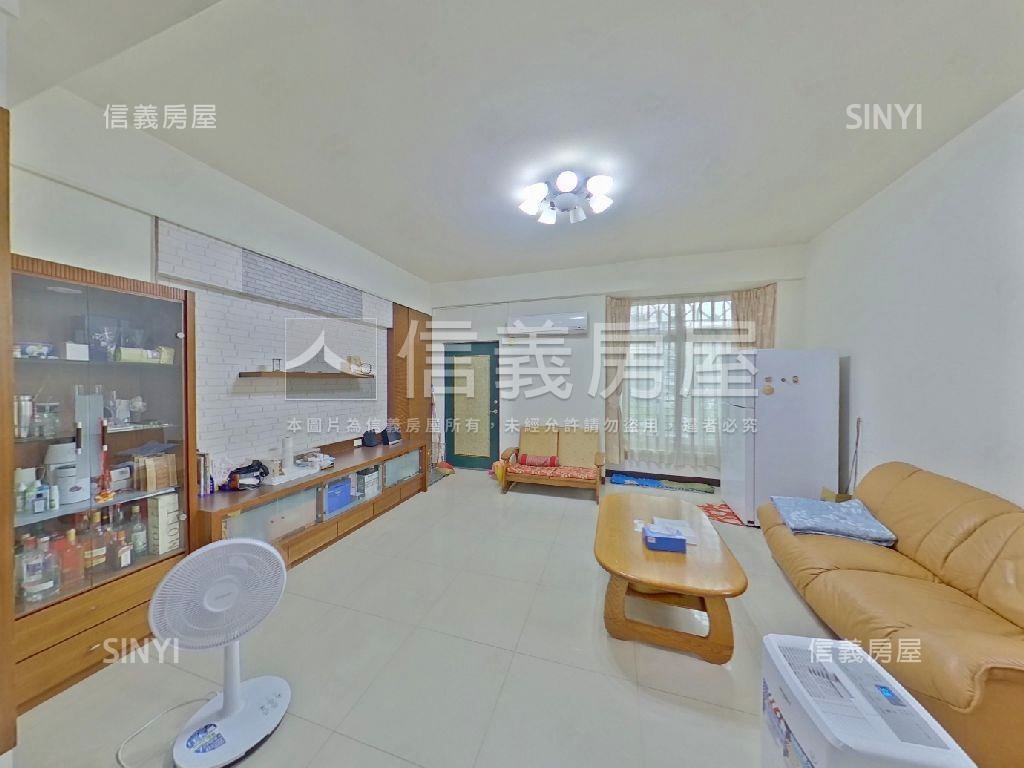 山峰重劃區邊間大面寬別墅房屋室內格局與周邊環境