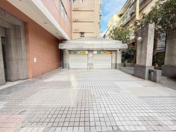 【老爺華廈】．車位