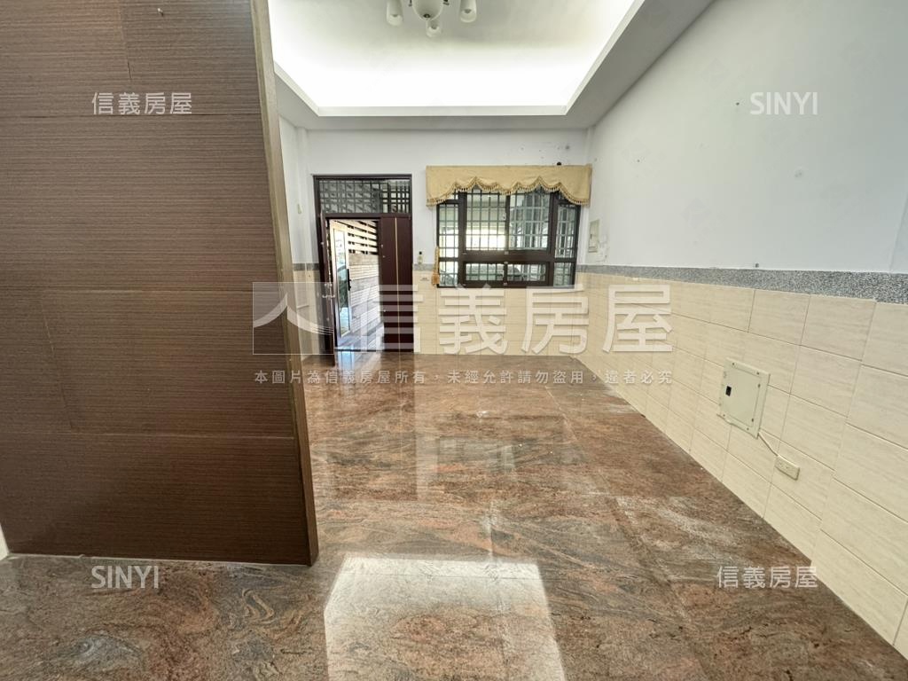 近署立醫院別墅房屋室內格局與周邊環境