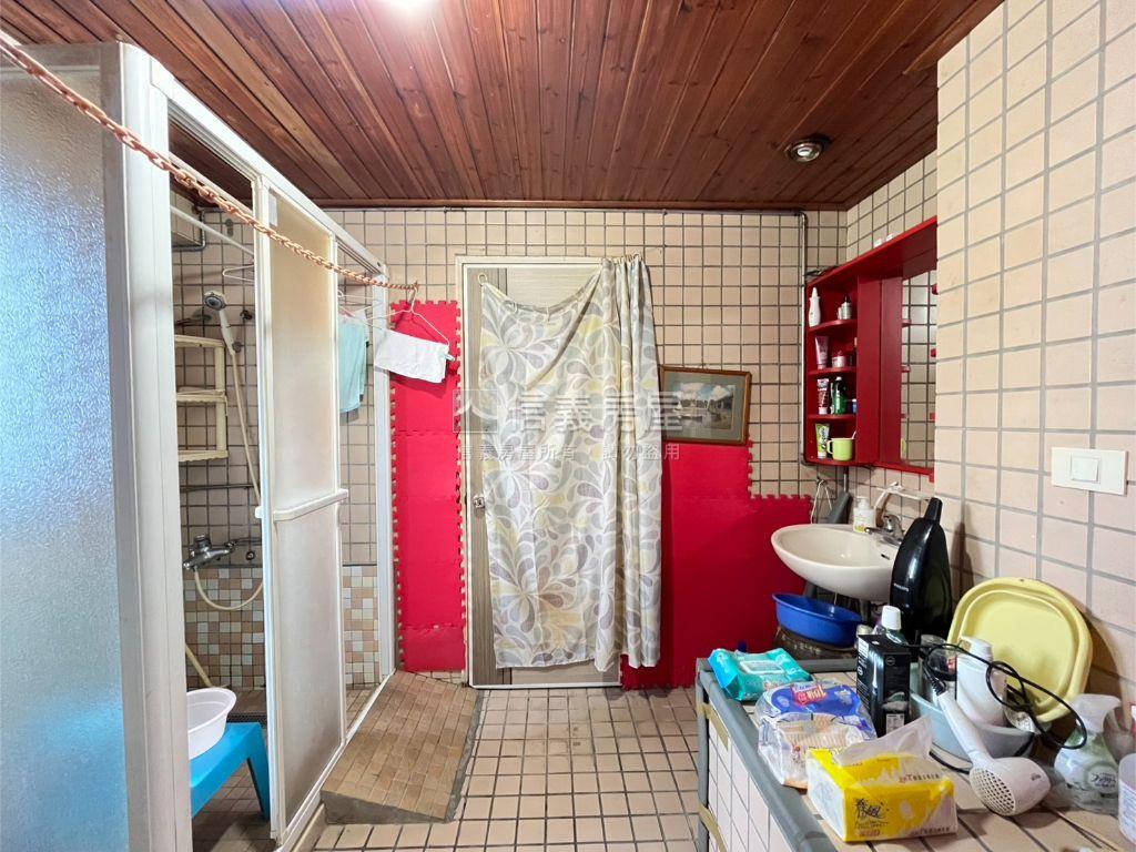 碧湖甲天下綠景兩房房屋室內格局與周邊環境