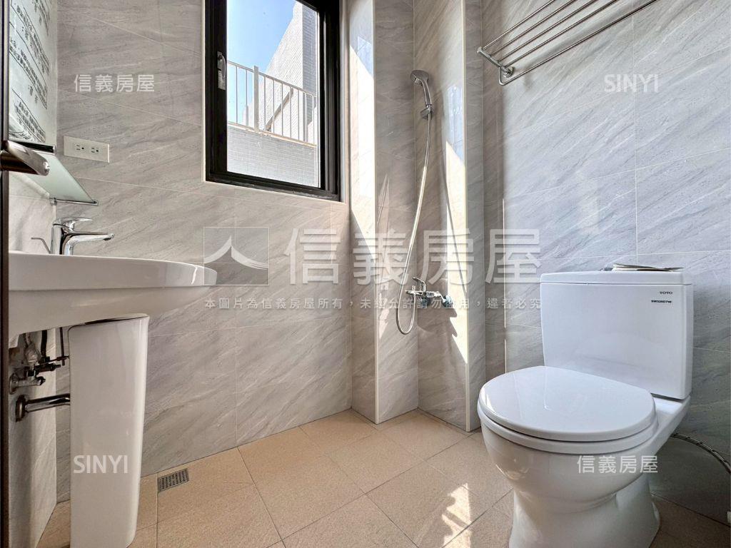 麗康弘文全新電梯別墅房屋室內格局與周邊環境