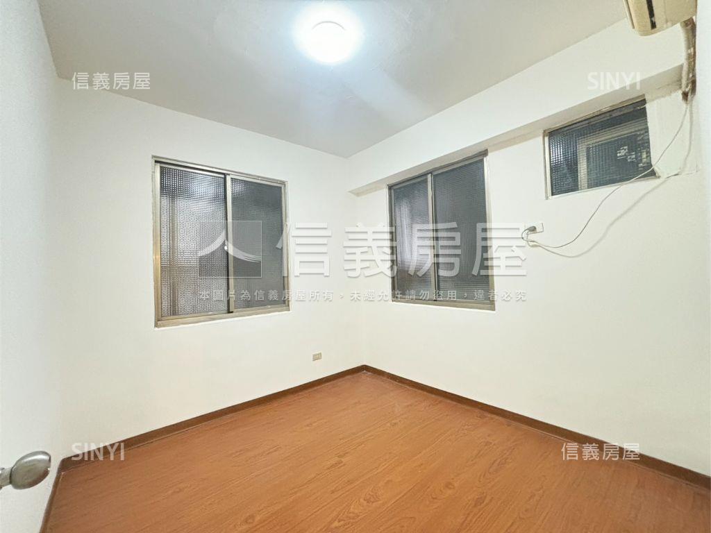 ３１年屋況佳方正公寓３樓房屋室內格局與周邊環境