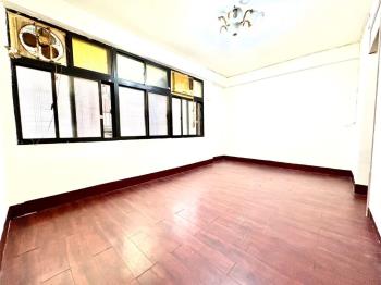 近運動公園低總價經典２樓