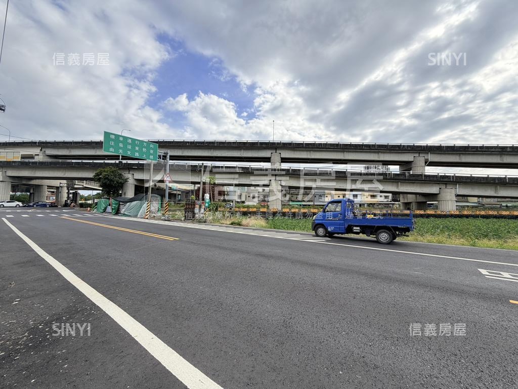 近善化火車站臨路美地房屋室內格局與周邊環境