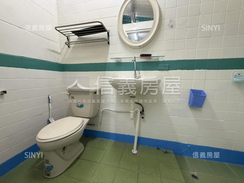 近衛武營活巷低總透天房屋室內格局與周邊環境