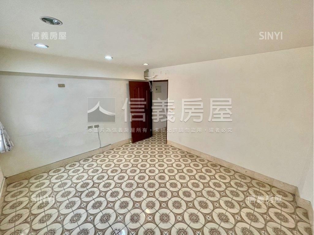 正學士路大透天房屋室內格局與周邊環境