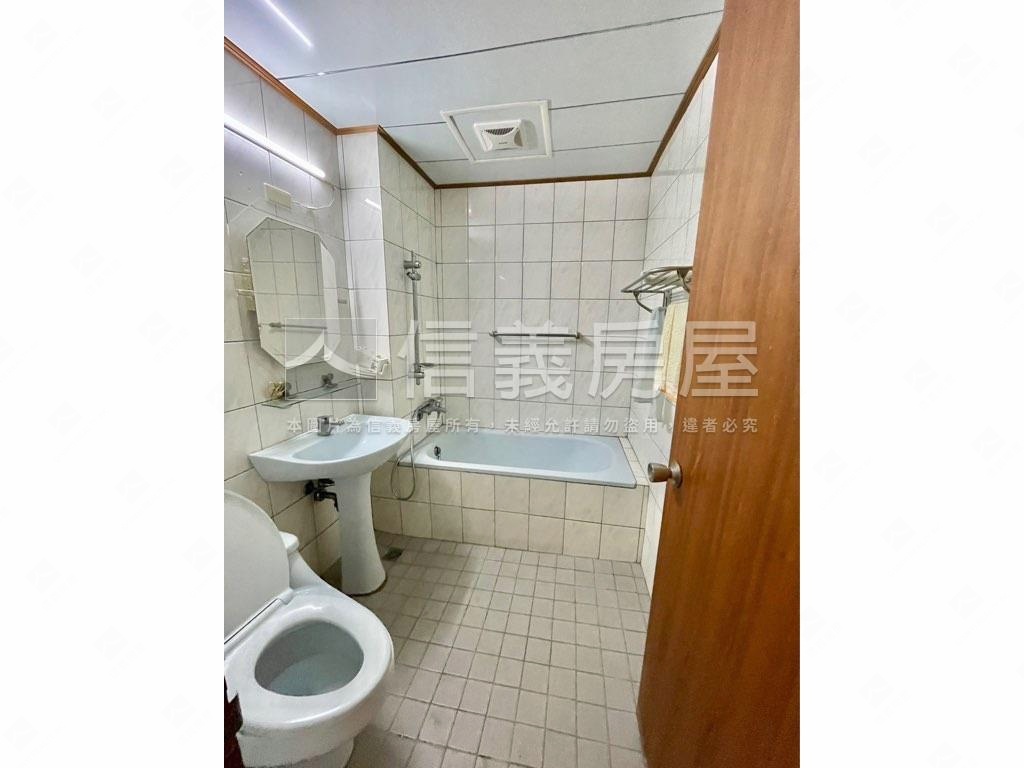 正學士路大透天房屋室內格局與周邊環境