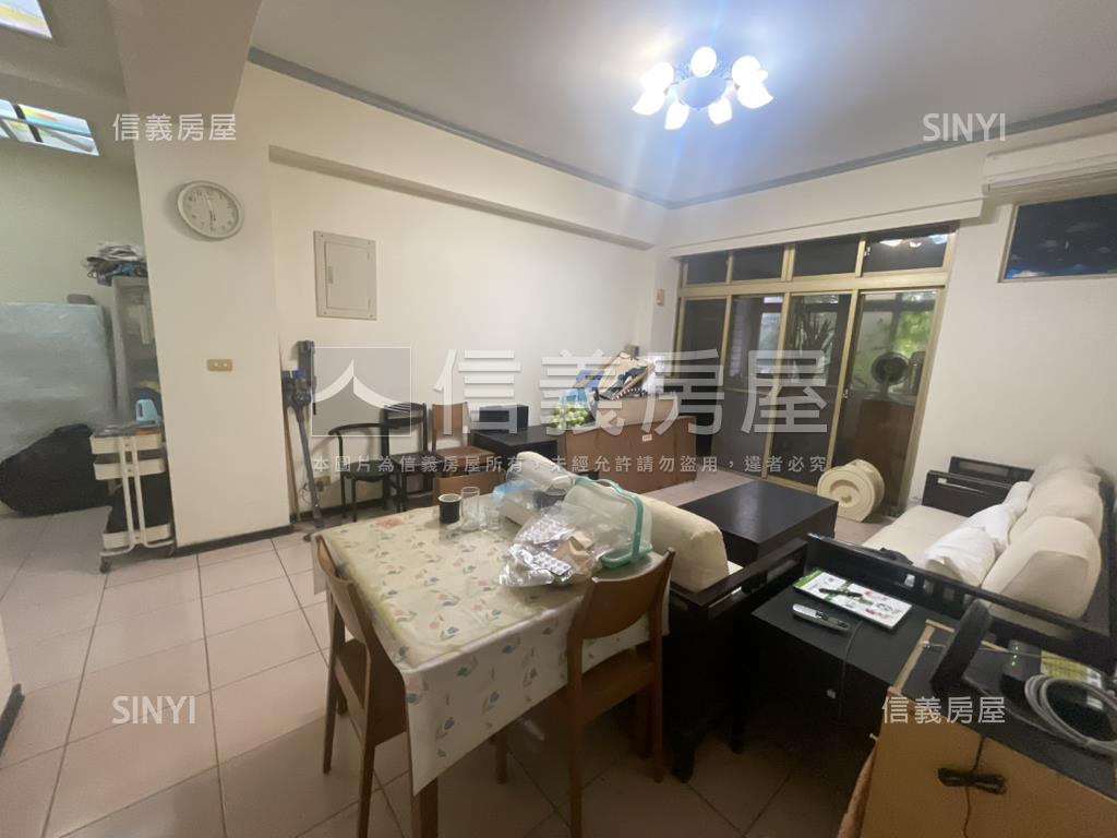 專任－河岸電梯三房車位房屋室內格局與周邊環境