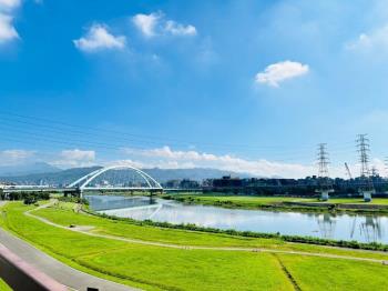 專任－河岸電梯三房車位