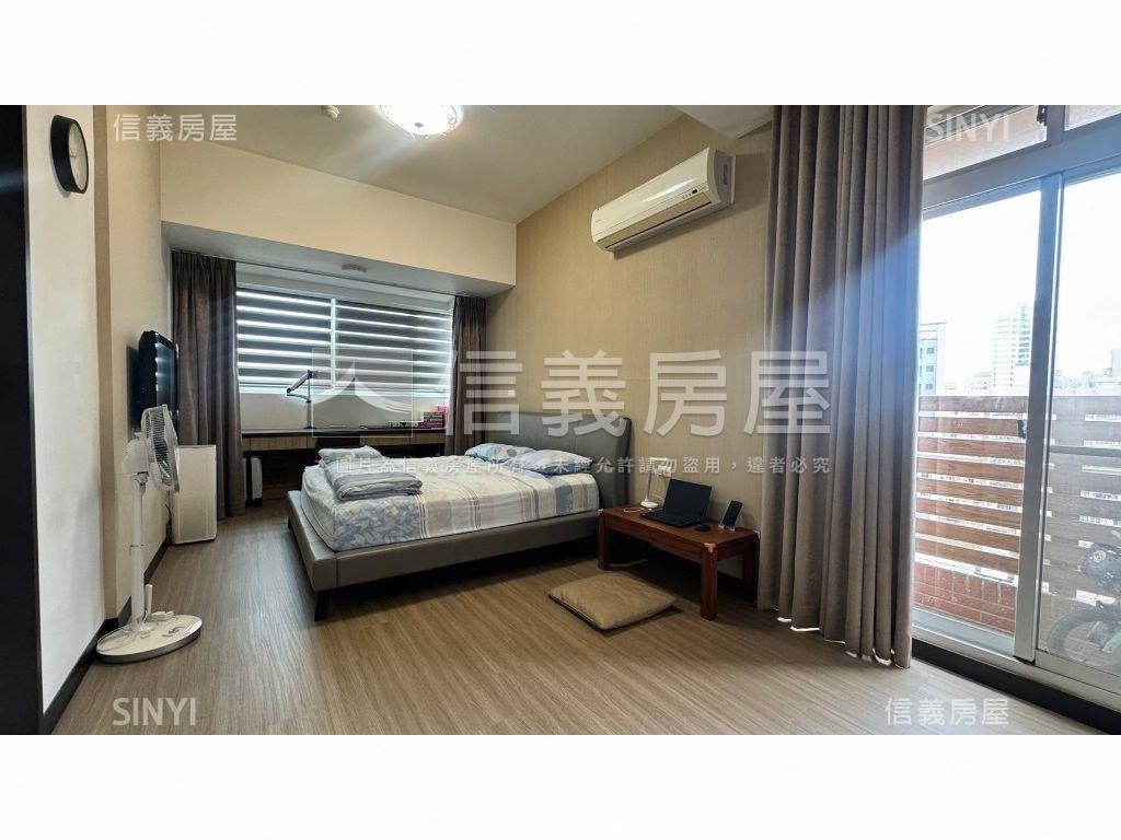 文心威秀樓中樓裝潢附車位房屋室內格局與周邊環境