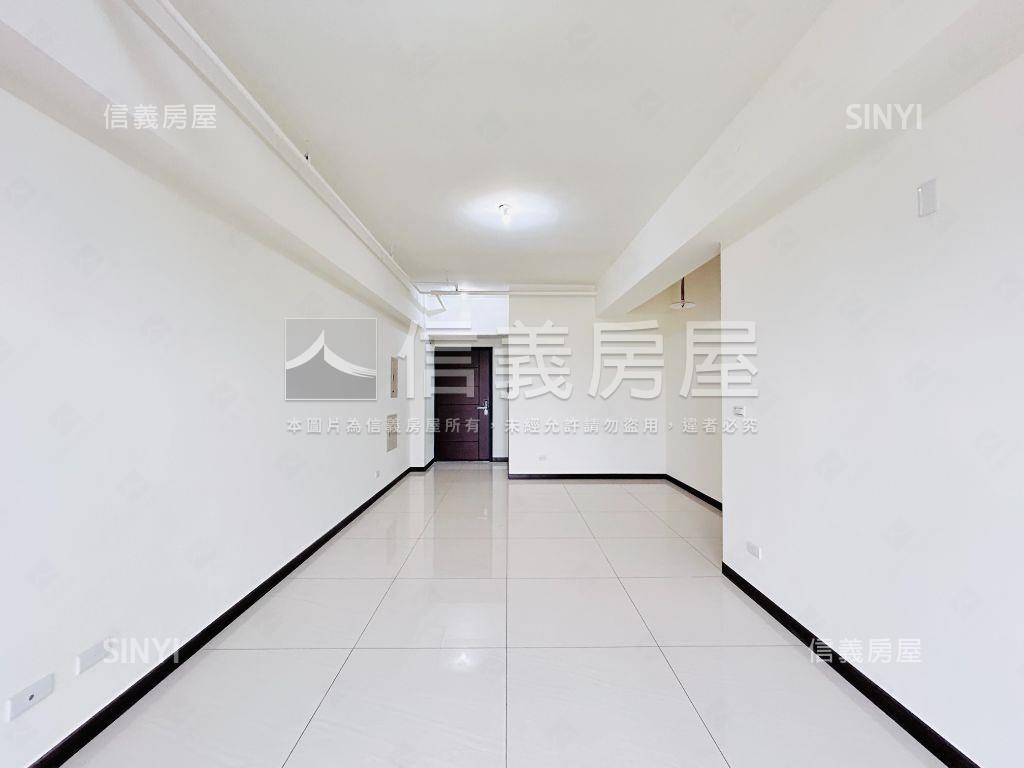 全新青景喆美景三房１１Ｆ房屋室內格局與周邊環境