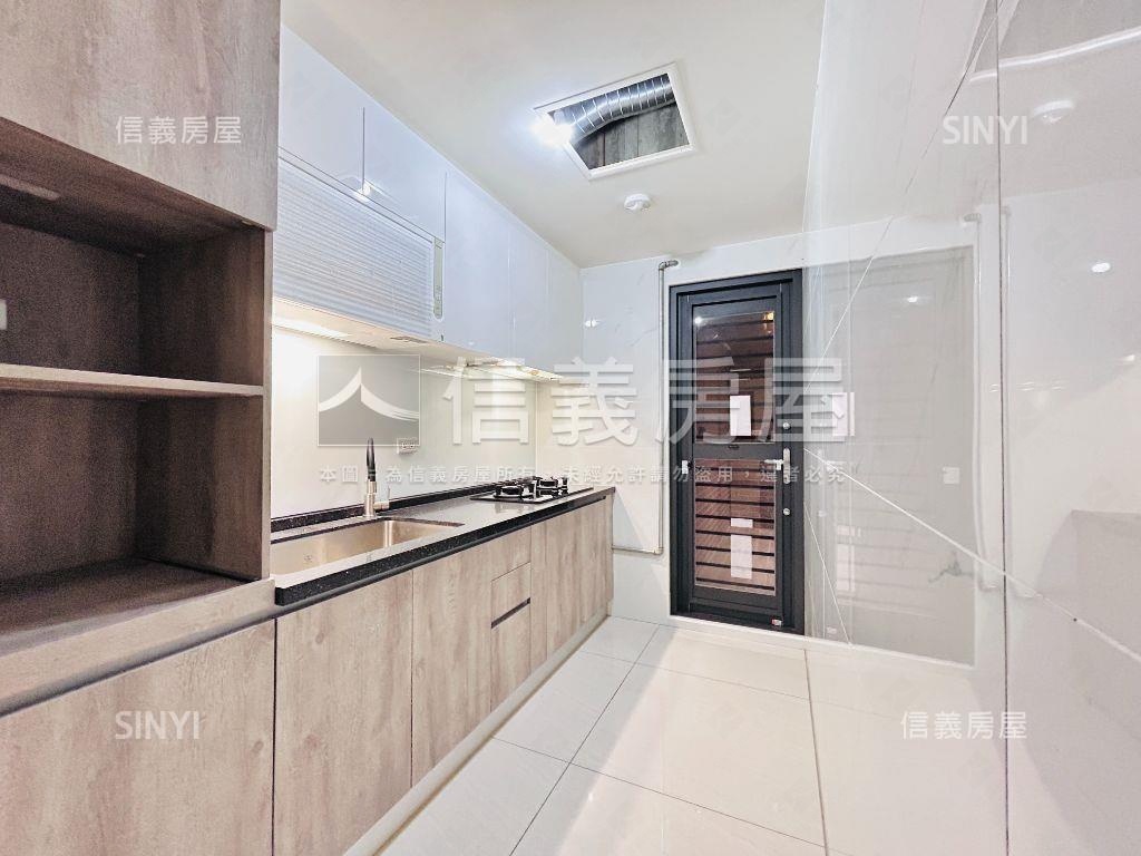 全新青景喆美景三房１１Ｆ房屋室內格局與周邊環境