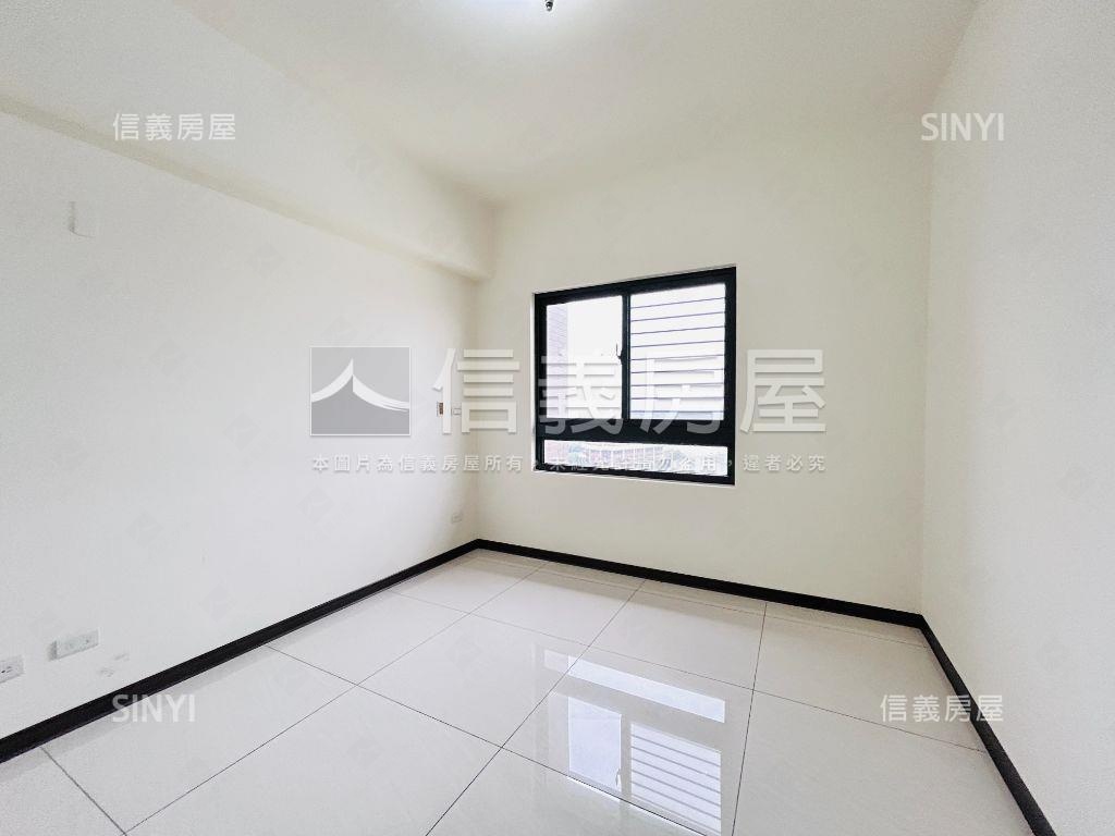 全新青景喆美景三房１１Ｆ房屋室內格局與周邊環境