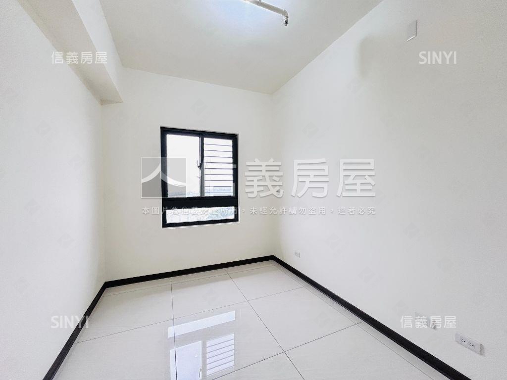 全新青景喆美景三房１１Ｆ房屋室內格局與周邊環境