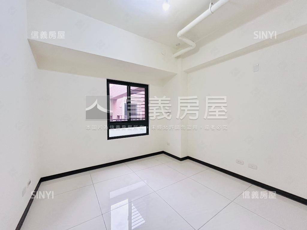 全新青景喆美景三房１１Ｆ房屋室內格局與周邊環境