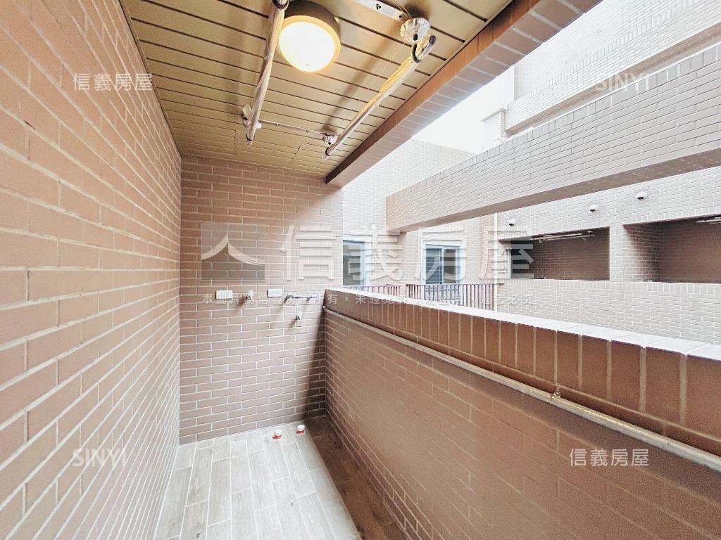 全新青景喆美景三房１１Ｆ房屋室內格局與周邊環境