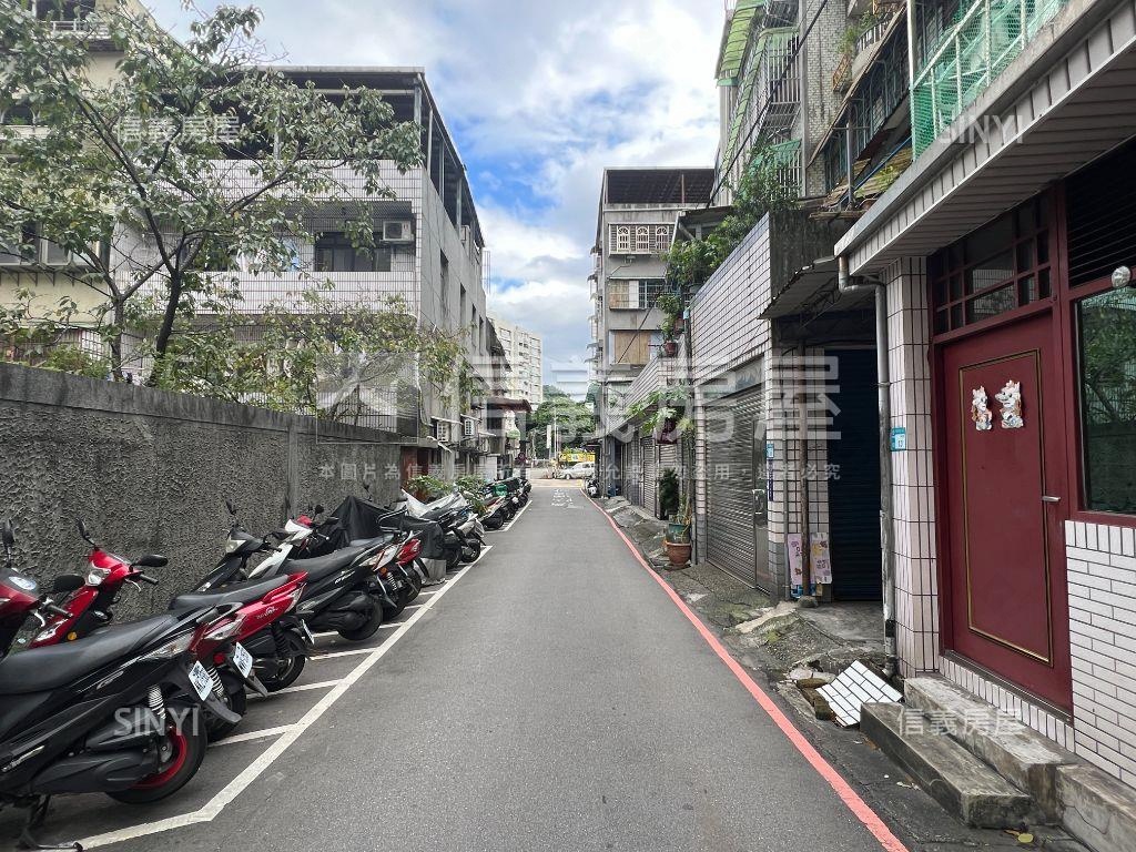 中和近烘爐地土地房屋室內格局與周邊環境