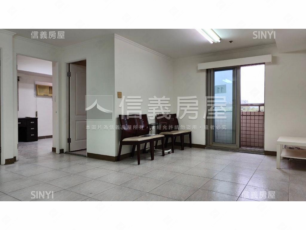 力霸山河近捷運２房附車位房屋室內格局與周邊環境