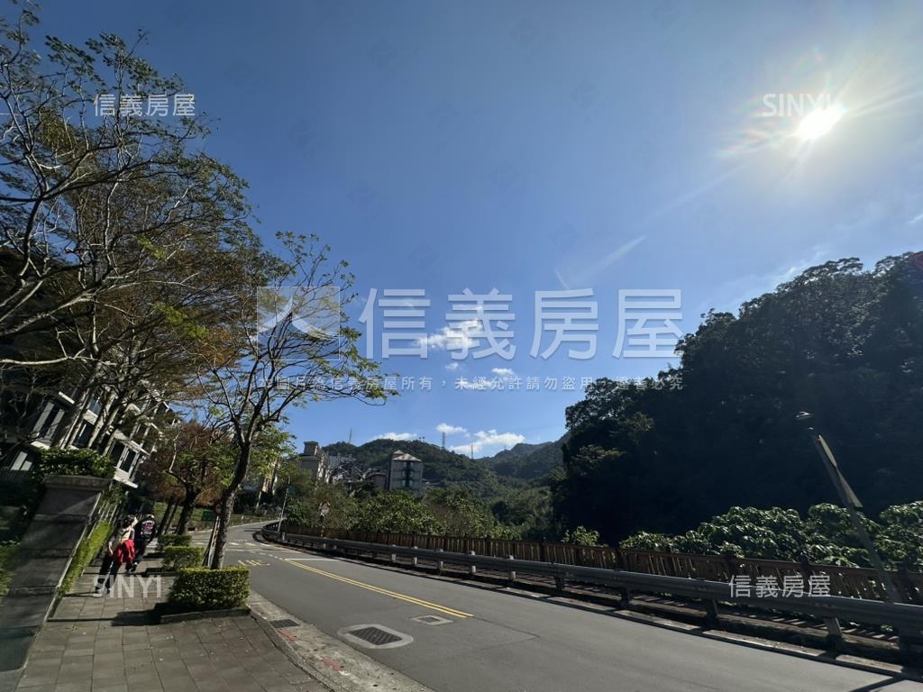 名人首席政大電梯豪奢別墅房屋室內格局與周邊環境