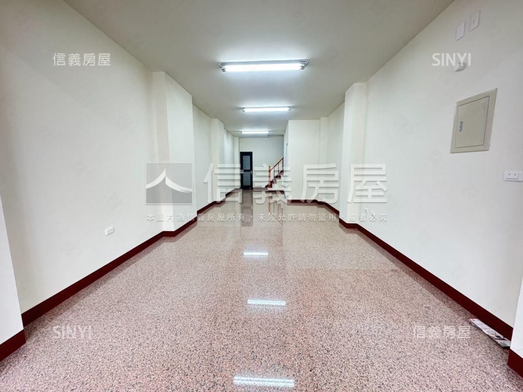 近哈瑪星捷運站文青透店房屋室內格局與周邊環境