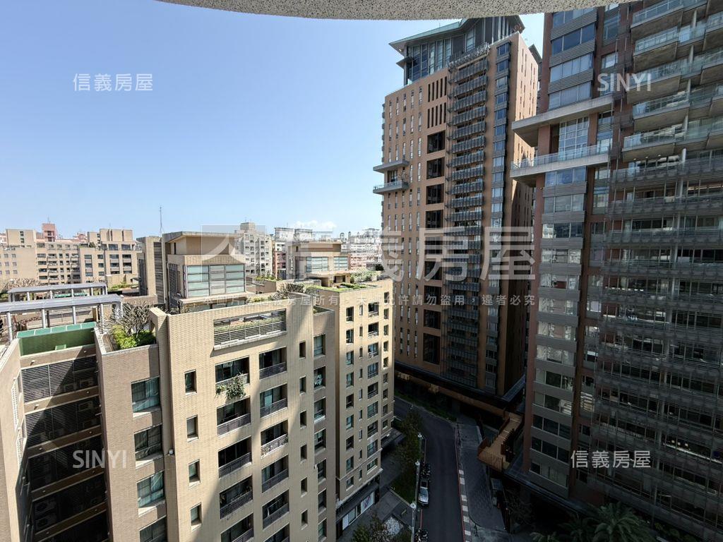 全新精裝戶富旺Ｗ２房平車房屋室內格局與周邊環境