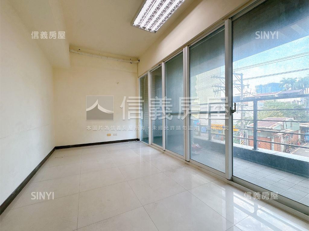 商用辦公１＋２房屋室內格局與周邊環境