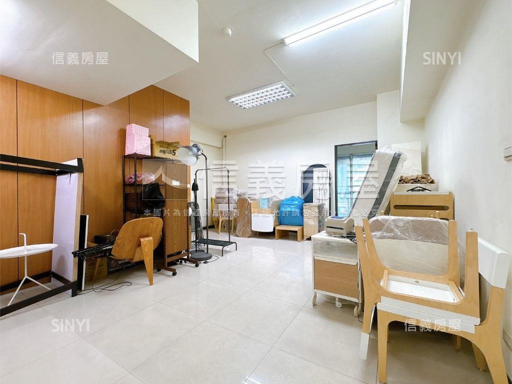 商用辦公１＋２房屋室內格局與周邊環境