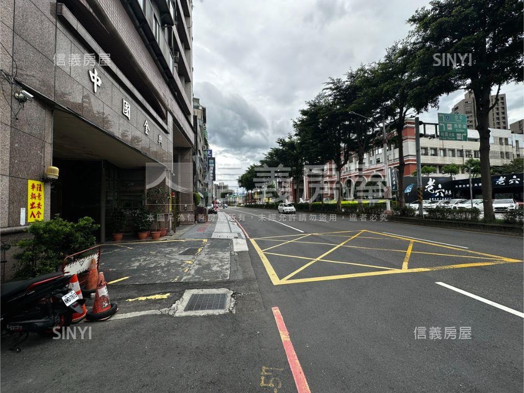 桃園市議會旁美地房屋室內格局與周邊環境