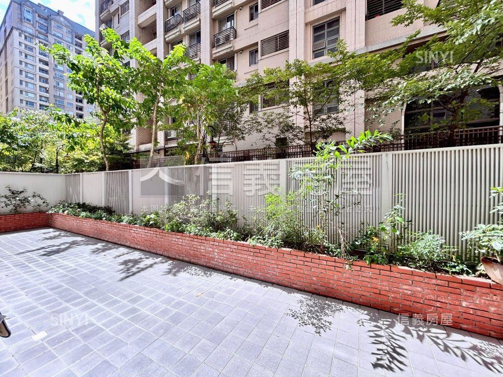 冠東方一樓典藏三房房屋室內格局與周邊環境