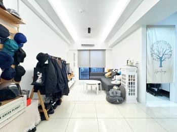 專任慕嵐邊間二房車位