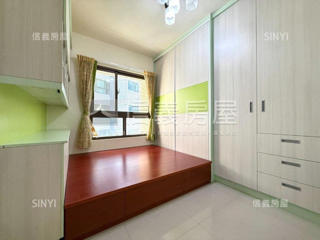 夯葳格水蓮７期三房平車房屋室內格局與周邊環境