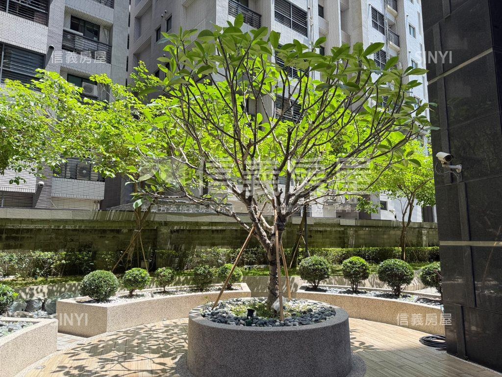夯葳格水蓮７期三房平車房屋室內格局與周邊環境
