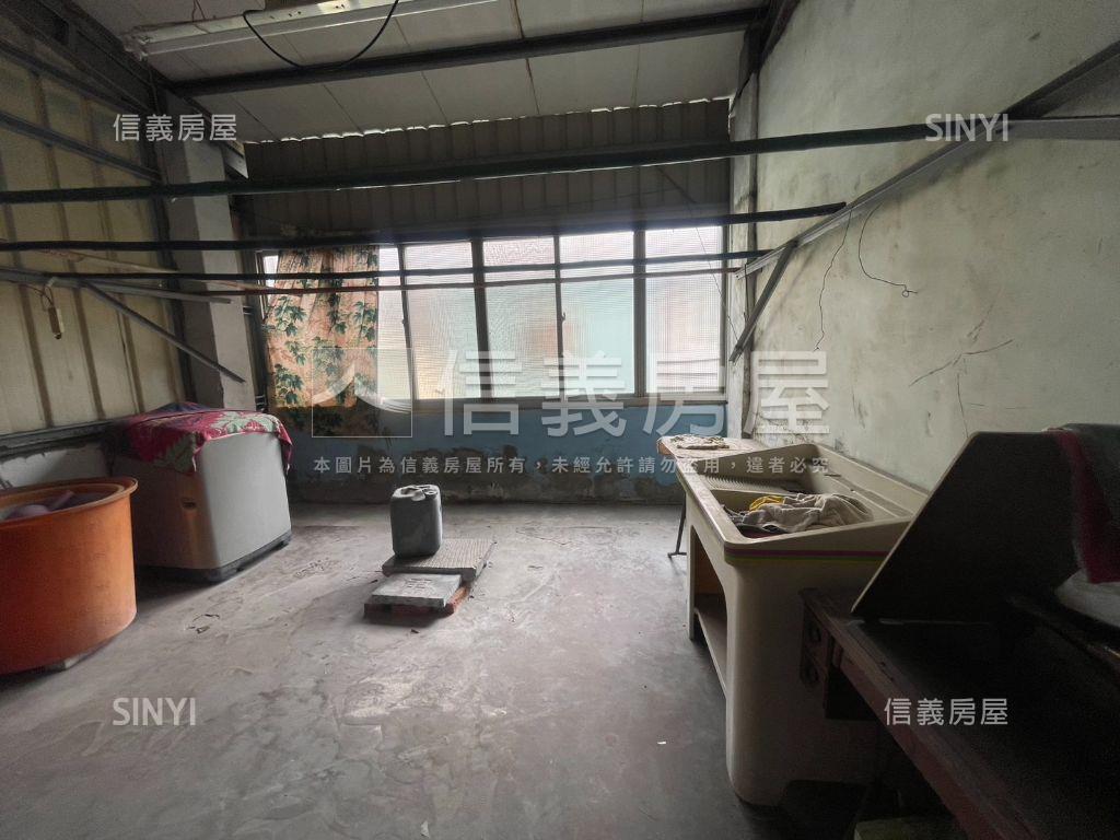 近中興大學邊間低總價透天房屋室內格局與周邊環境