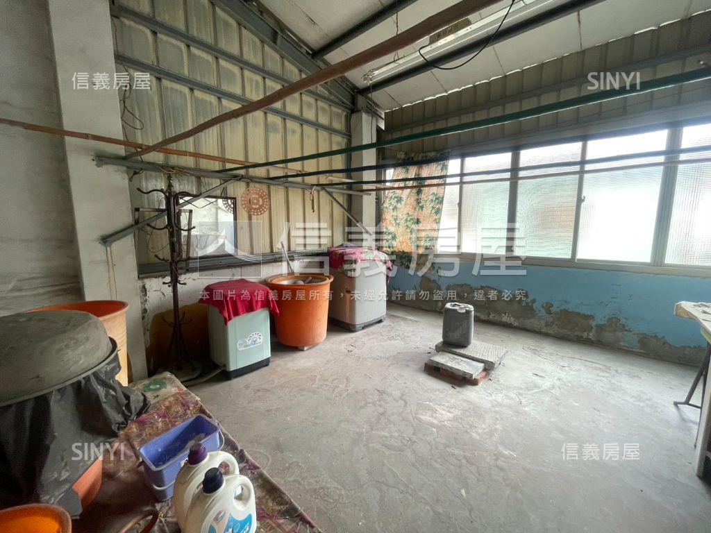 近中興大學邊間低總價透天房屋室內格局與周邊環境