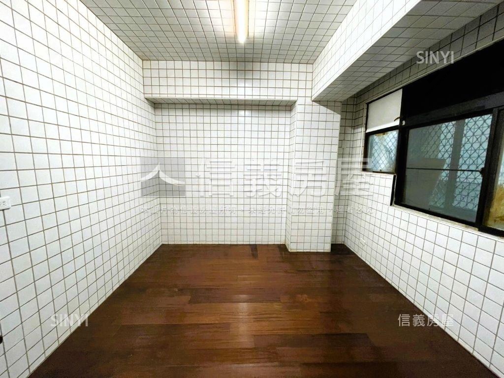 東區崇善路潛力電梯套房房屋室內格局與周邊環境