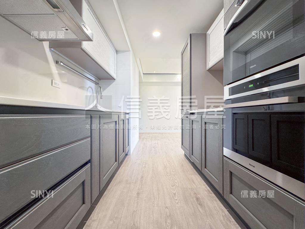 元城上階綠兩房雙衛浴平車房屋室內格局與周邊環境