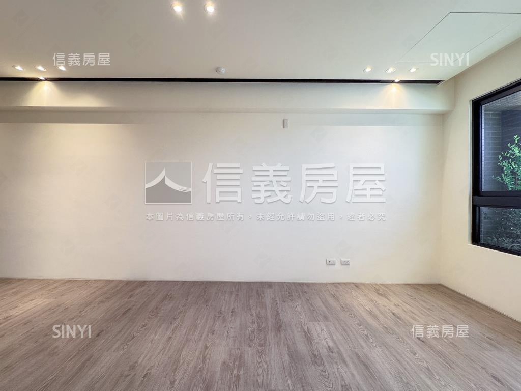 元城上階綠兩房雙衛浴平車房屋室內格局與周邊環境