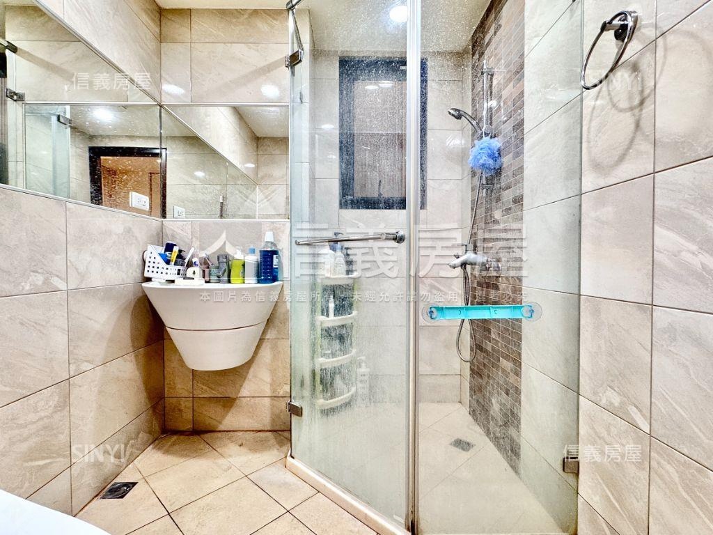 仁武莫內花園樹景三房平車房屋室內格局與周邊環境