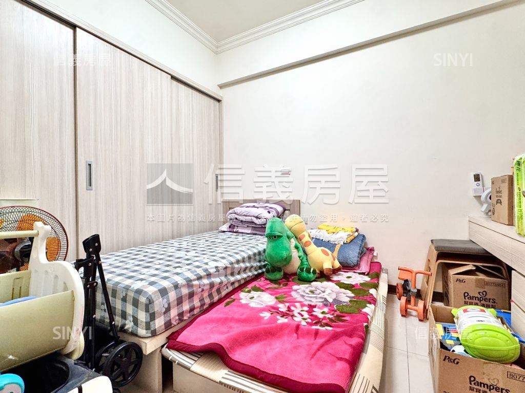 仁武莫內花園樹景三房平車房屋室內格局與周邊環境