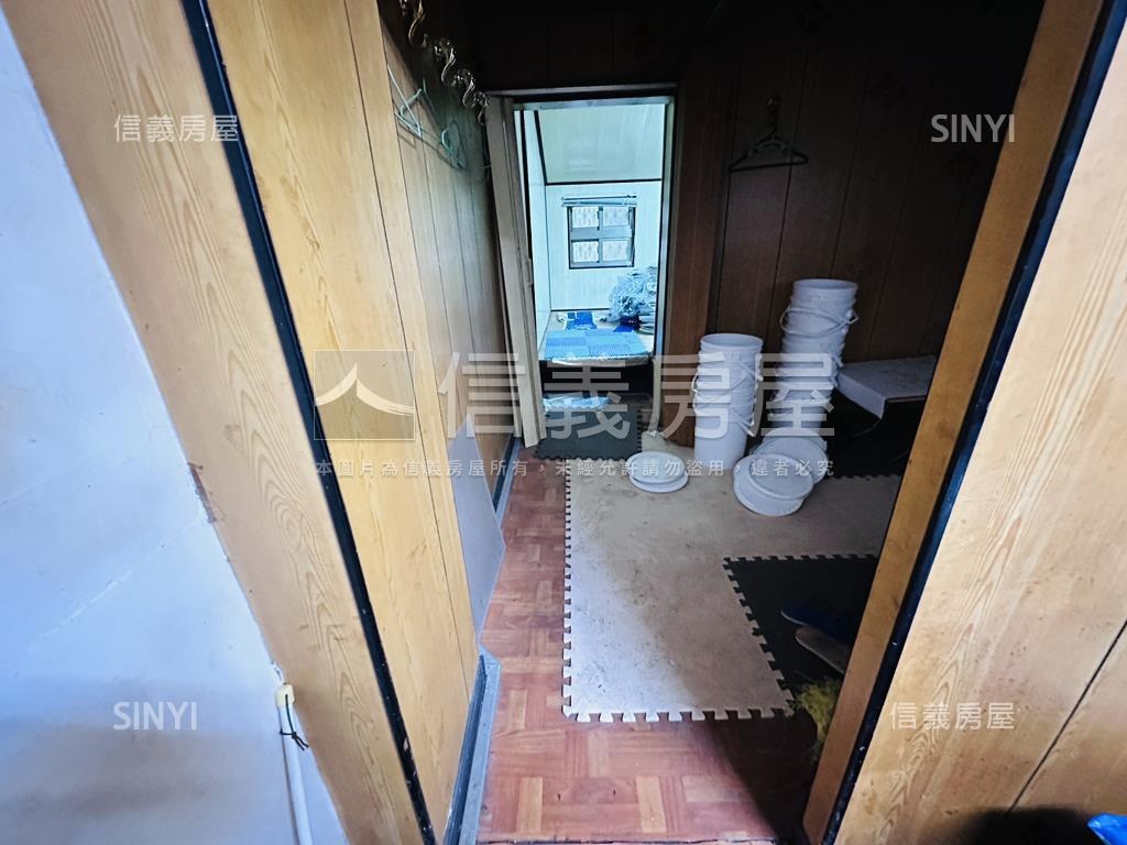 近舊社國小住一土地房屋室內格局與周邊環境