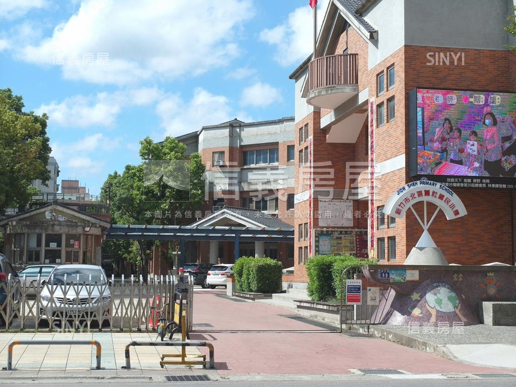 近舊社國小住一土地房屋室內格局與周邊環境