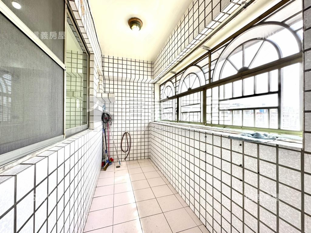 大灣國小｜溫馨三房平車房屋室內格局與周邊環境