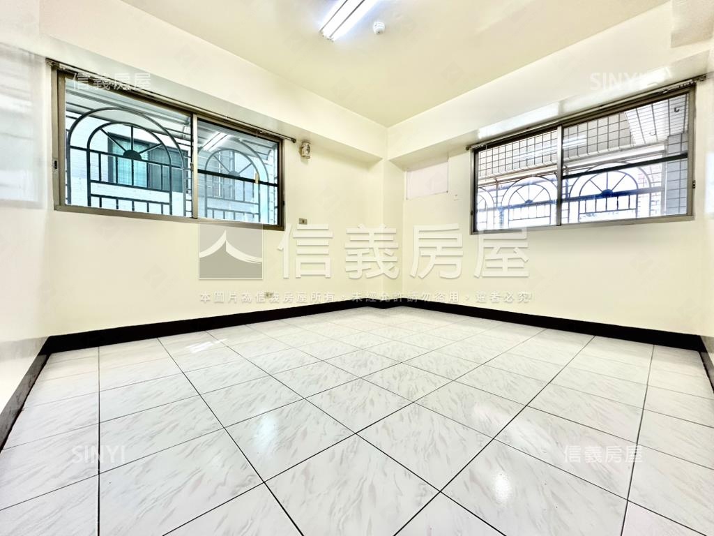 大灣國小｜溫馨三房平車房屋室內格局與周邊環境
