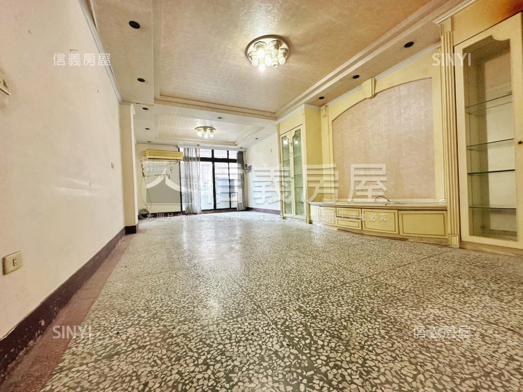 大業路朝南吃市透天店面房屋室內格局與周邊環境