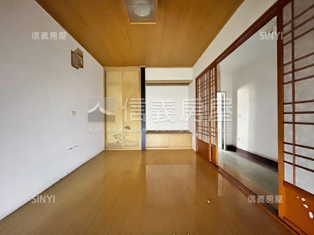 大業路朝南吃市透天店面房屋室內格局與周邊環境