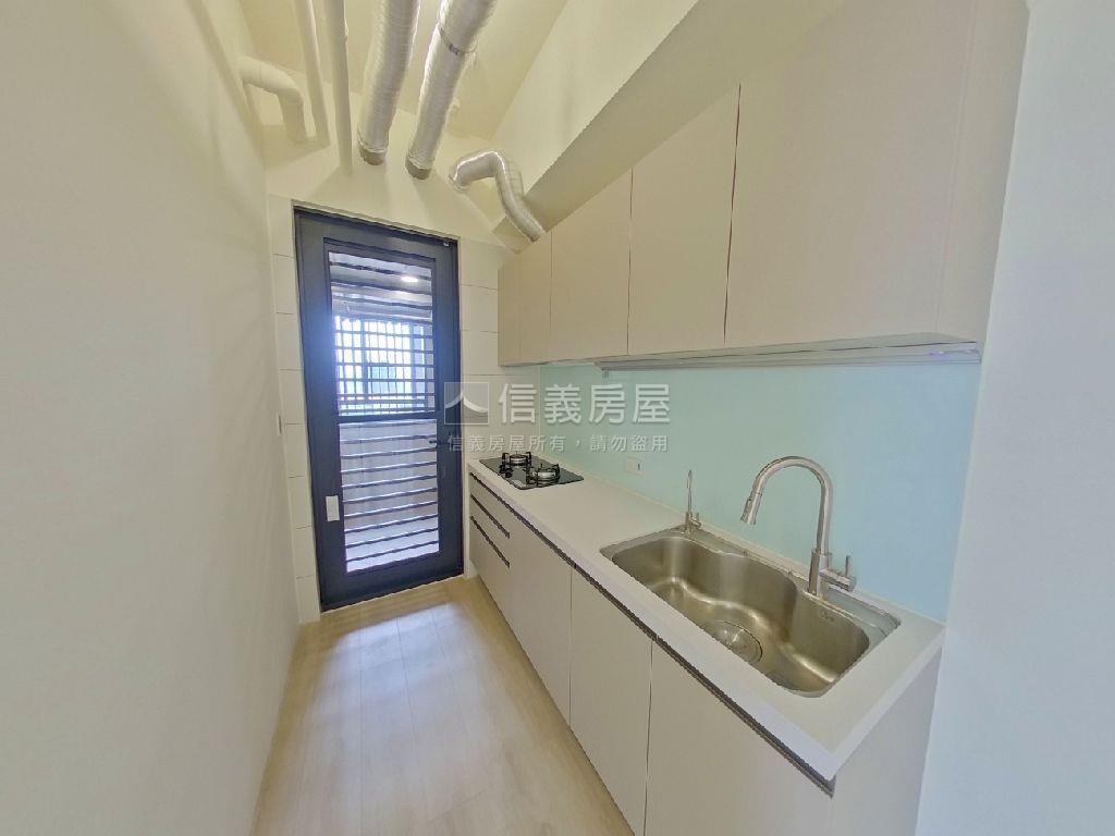 １４期亞昕一沐高樓兩房房屋室內格局與周邊環境
